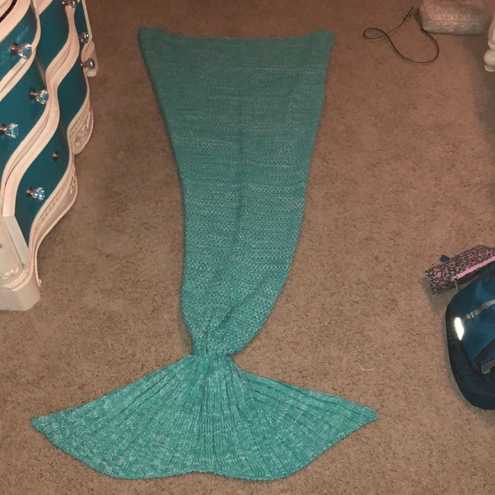 Mermaid tail blanket that was never used